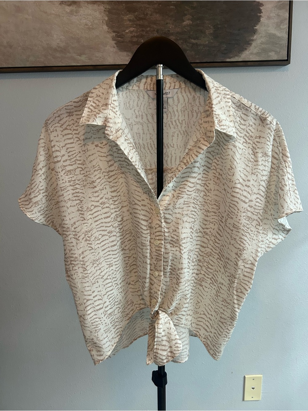 Nine West Cream Short Sleeve Button-Down Tie Front Top